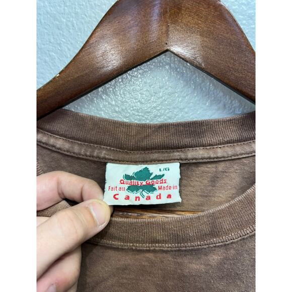 Vintage Alaska Bear Shirt Grizzly Brown bear Quality Goods Canada Made Tee 90s L - Picture 6 of 9